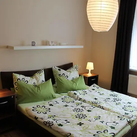 Sommerglueck In 아파트 Proseken