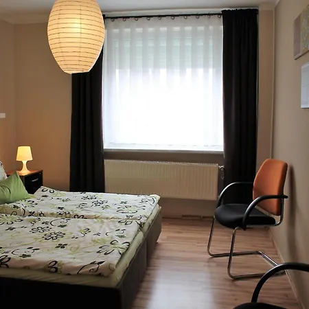 Sommerglueck In 아파트 Proseken